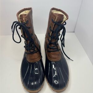 Sporto Alice Navy/Tan Duck Boots Size 8M